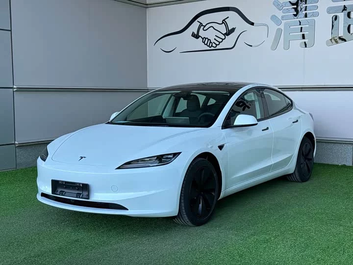Tesla Model 3 2026
