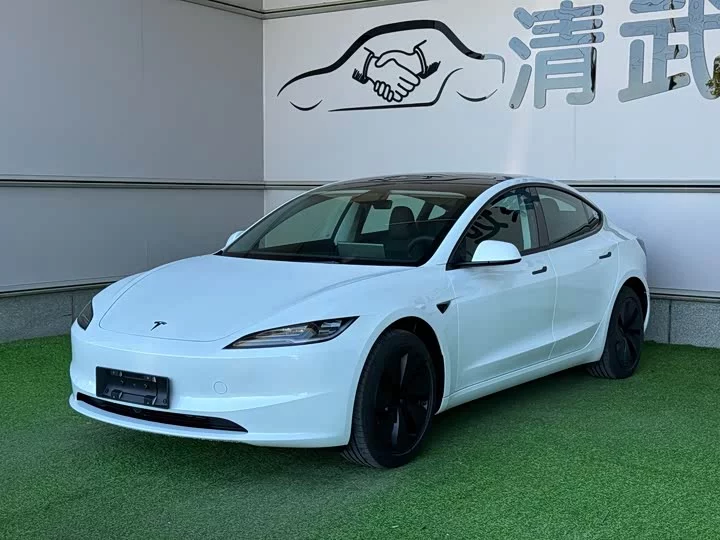 Tesla Model 3 2026