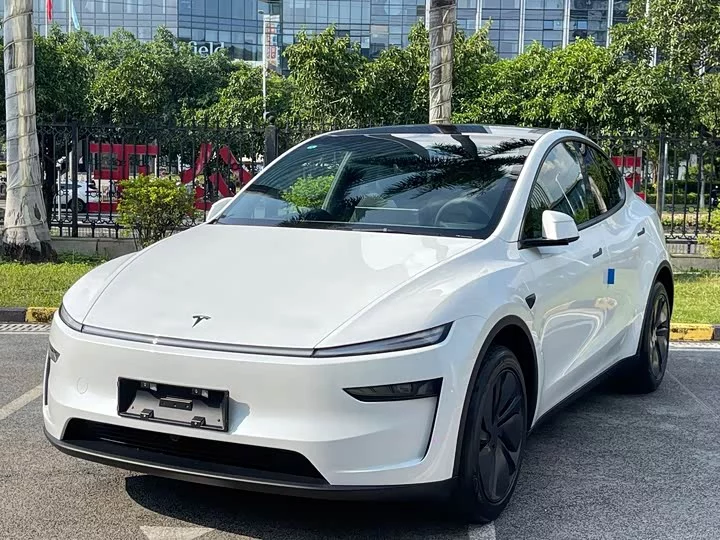 Tesla Model Y 2026